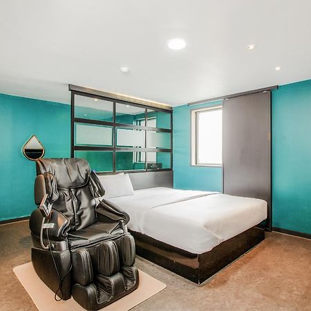 M7 Business Hotel Chilgok Extérieur photo